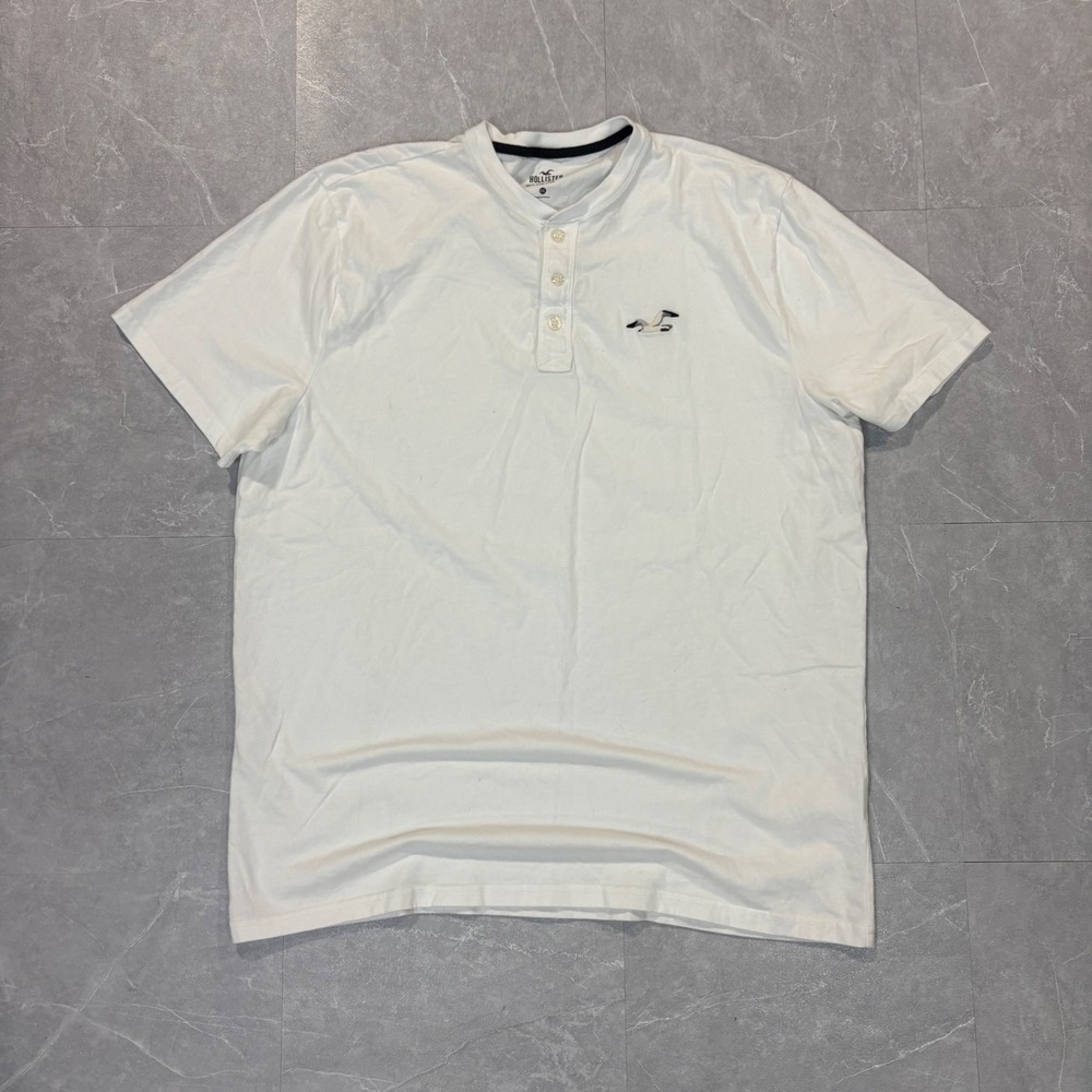Hollister Mens XXL White Cotton Short Sleeve Henley Shirt Seagull Logo 4451